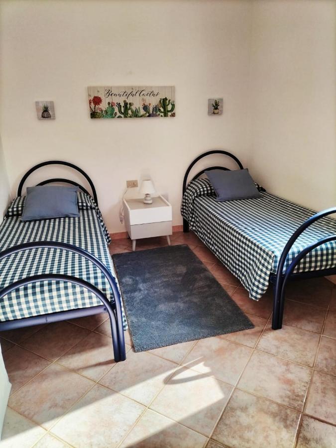 Trilocale Dory A San Teodoro Villa Сан Теодоро Екстериор снимка